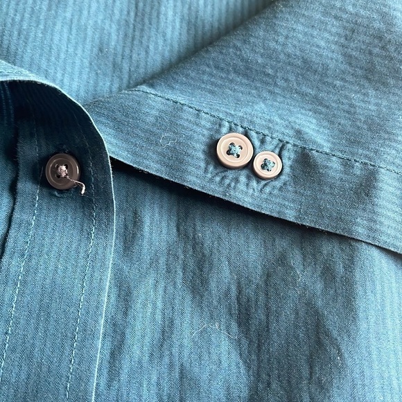 CROFT&BARROW MEN Shirts Casual Button Down Shirts Blue Pin Stripe Medium - Picture 9 of 13